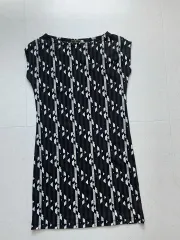 バリ様ビンテージ FENDI ミニ ワンピース ロゴ42サイズ イタリア バリ様ビンテージ FENDI ミニ ワンピース ロゴ42サイズ イタリア