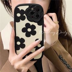 iPhoneケース 11 12 13  黒　花 柄 韓国 耐衝撃 かわいい