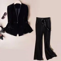 ボトムス パンツ アウター セットアップ ジャケット レディース ノーカラージャケット ロング フレア レース ウエストリボン ポケット ハイウエスト ベルベット 上下セット 2点セット ツーピース かわいい 大人可愛い シンプル 上品 おしゃれ レトロ こな