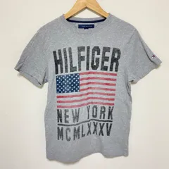 小さいサイズ(^w^)b TOMMY HILFIGER トミー ヒルフィガー 半袖 Tシャツ プルオーバー クルーネック  グレー 灰 ロゴ プリント インパクト 英字 コットン 綿  シンプル 紳士 アメリカ 国旗 デイリー  ニューヨーク メンズサイズXS
