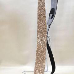 当店オリジナル 国内生産　ハンドメイド　ギターストラップ　グリッダー（輝石)プラチナ 革:ブラック　ステッチ:白