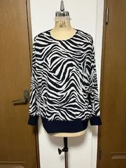 ゼブラ柄　ドルマンスリーブTS　ネイビー