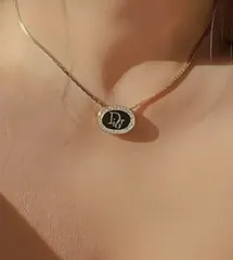 未使用保管品クリスチャンディオールChristianDiorヴィンテージCDロゴネックレスラインストーン黒金ゴールド金具刻印あり贈り物