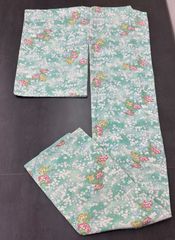 【美品】小紋 着物 淡い青緑系 鮮やかな花柄