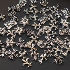 ネイルパーツ デコパーツ アンティーク ヴィンテージ レトロ 3D 銀 シルバー ダークシルバー メタル 十字架 クロス ロザリオ 紋章 星形 スター ロック ワンポイント おしゃれ オシャレ かっこいい