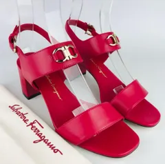新品未使用★Salvatore Ferragamo・サルヴァトーレ フェラガモ CAYLA55 レディース レザー メタルガンチーニ付き ストラップ チャンキーヒール サンダル (5.5D) イタリア製 ブランド レディース 靴 ルビーレッド