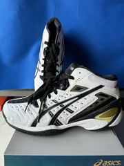 【赤字覚悟！期間限定セール！】32cmあり！最高峰バーストシリーズ！使いやすい白黒カラー！asics GELBURST 2【TBF668 0190】29.5、30、32cm 箱付きデッドストック