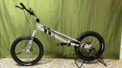 バイクトライアル　完成車　JITSIE RACE ,20ｲﾝﾁ　値下げ（新品）【1ヶ月以内で発送】