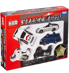 新品　トミカ　病院　廃盤　レア 廃盤】【新品未使用】トミカ 緊急車両！現場へ急行せよ！ - メルカリ
