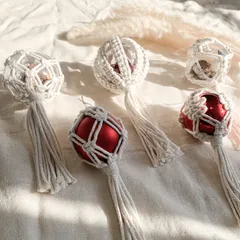 クリスマスマクラメオーナメント