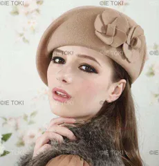 女性のカシミヤの帽子 花のモチーフ 冬の帽子 高品質のウールのベレー帽 画家の帽子 2019