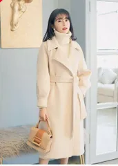 【新品未使用】冬物処分！レディースロングコート　（白）