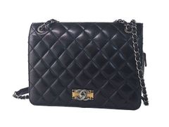 シャネル CHANEL マトラッセ チェーン ショルダーバッグ シルバー金具