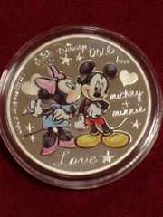 ニュージーランド2020年エリザベスⅡディズニーミッキー&ミニー 金色1