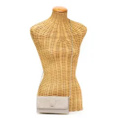 フルラ FURLA チェーンウォレット レザー 花柄 長財布 かぶせ蓋 968456 ロングウォレット ショルダーウォレット ミニ クラッチバッグ レディース ベージュ 中古 man26025