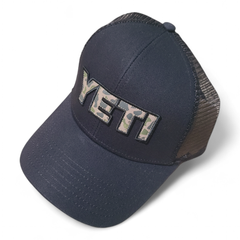 YETI CAMO LOGO BADGE TRUCKER HAT★キャンプ・アウトドア★