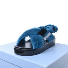 PRADA シープファー サンダル