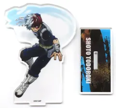 【中古】アクリルスタンド・アクリルパネル 轟焦凍 アクリルスタンド～雨の中の決闘～ 「僕のヒーローアカデミア キャラポップストア」