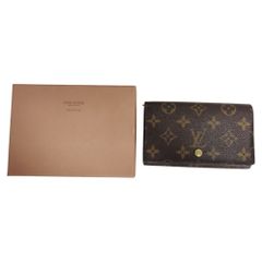 【中古品】 Louis Vuitton ルイヴィントン モノグラム ブラウン 折財布 レディース 財布 ウォレット 箱有 W89914RKのサムネイル