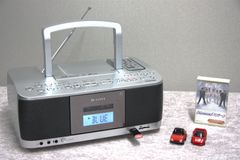 東芝AUREX 2023年製 Bluetooth搭載CDラジオカセットレコーダーTY-CDX92リモコン付