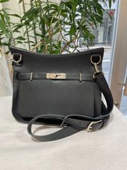 【美品】HERMES エルメス ジプシエール28 トリヨンクレマンス ブラック シルバー金具 N刻印□ 中古 ショルダーバッグ メッセンジャーバッグ 斜め掛け レディース 女性用 ブランド 本革 レザー カーフ 黒 希少 レア プレゼント ギフト バック