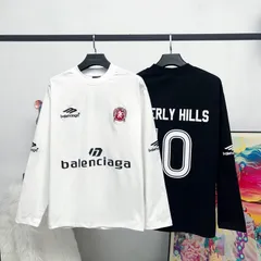 【本日限定特価】BALENCIAGA × マンチェスターユナイテッド コラボ ロングスリーブ Tシャツ 10番刺繍 ホワイト/ブラック XS-L [本日特価|新品未使用品]