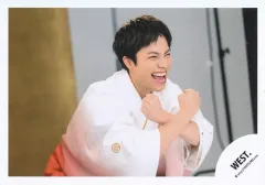 【中古】生写真(STARTO) WEST./重岡大毅/横型・上半身/「WEST. DOME TOUR AWARD ～10th Anniversary～」グッズオフショット/公式生写真