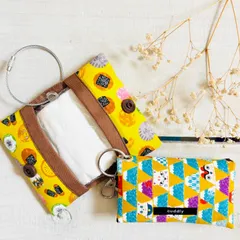 キーホルダーみたいなポケットティッシュケース　お菓子ねこと富士山ねこ　　花粉症　プレゼント　お子様や男性にもオススメ