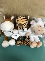 キャセイパシフィック航空　ぬいぐるみ3体セツト キャセイパシフィック航空干支ぬいぐるみ3コセット - メルカリ