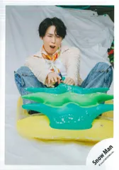 SnowMan 24年BREAKOUT/君は僕のものオフショット 宮舘涼太 公式写真 *1枚