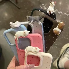 韓国♡可愛すぎる♡ 寝そべり ねこちゃん ドット柄 iphone16proケース