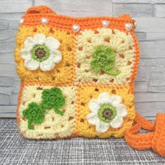 ハンドメイド　バッグ　フラワー