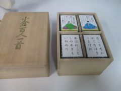 百人一首　木箱入り　現状品  A