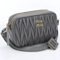 MIUMIU(OUTLET) ミュウミュウ アウトレット ショルダーバッグ 148000 MI75261 ショルダー レザー/ショルダーバッグ【中古】 レディースのサムネイル