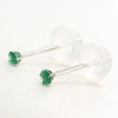 K10WG　ピアス　earring　エメラルド　総重量約0.1g