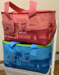 新品未使用品　Trader Joe's ミニクーラー ピーチ or ブルー 1点