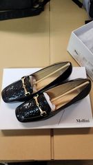 ✅未使用✅ Mollini レトロデザイン本革ヒールローファー 通勤・ビジネス対応