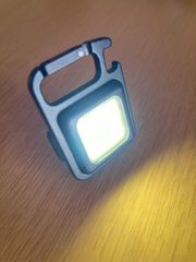 ミニ LED ライト 懐中電灯 ポータブル キーホルダー 多機能 コブ COB ワークライト USB 充電式 強力 磁石 屋外 キャンプ用 ランタン