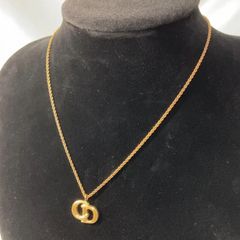 クリスチャンディオール　ロゴネックレス　　ゴールドカラー