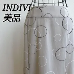 美品✨ インディヴィ INDIVI フレア ひざ丈 スカート ミモレ丈 ドット柄 サークル柄 総柄 円形模様 台形 ドット柄 日本製 made in Japan きれいめ 上品 ベーシック シンプル ポリエステル 裏地 大人フェミニン 大人カジュアル