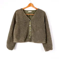 アーヴェーヴェー ブルゾン ジャケット ショート丈 ボア 無地 アウター レディース XSサイズ カーキ a.v.v 【中古】のサムネイル