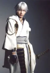 【中古】生写真(男性) 染谷俊之(鶴丸国永)/膝上・戦闘服・背景グレー・キャラクターショット/舞台「『刀剣乱舞』維伝 朧の志士たち」ランダムブロマイド