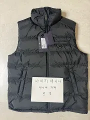 【22SS】新作 パデッドRe-Nylon ベスト ◆プラダ◆人気 22SS】新作 パデッドRe-Nylon ベスト ◇プラダ◇人気 (PRADA