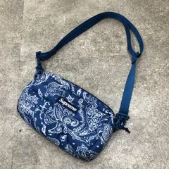 シュプリーム パファーサイドバッグ 緑 22AW ショルダー ロゴ入り シュプリーム パファーサイドバッグ 緑 22AW ショルダー ロゴ入り