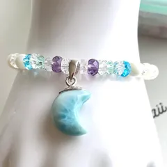 ①『 Moon on the sea 』三日月ラリマーブレスレット