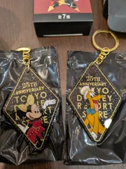 DISNEY  STORE　 新品　箱付き　 ギフト　プレゼント