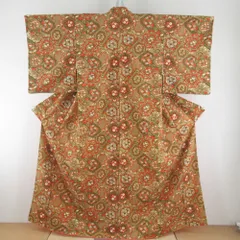 小紋 ポリエステル 薄茶色ｘ赤色ｘ白色 幾何学に唐草花模様 袷 広衿 仕立て上がり 身丈159cm