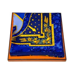 HERMES CARPE DIEM スカーフ　激レア HERMES エルメス カレ90 CARPE DIEM 今日一日を楽しむ 太陽 月