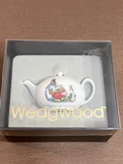 ウェッジウッド　ミニチュア　ピーターラビット　4箱セット　黒壷  ウェッジウッドミニチュアピーターラビット4箱セット黒壷 Wedgwood