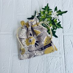 ハンドメイド　フリル巾着